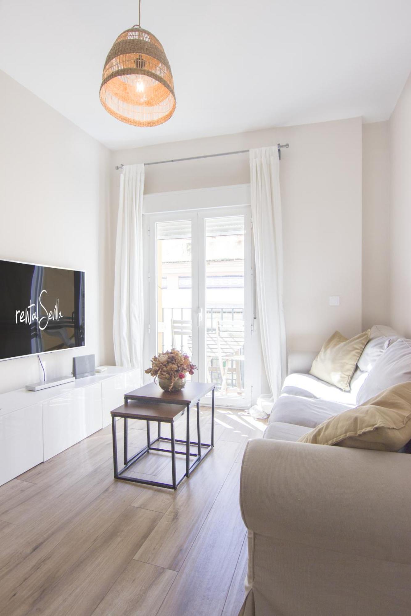 RentalSevilla Luminoso apartamento en pleno centro Exterior foto